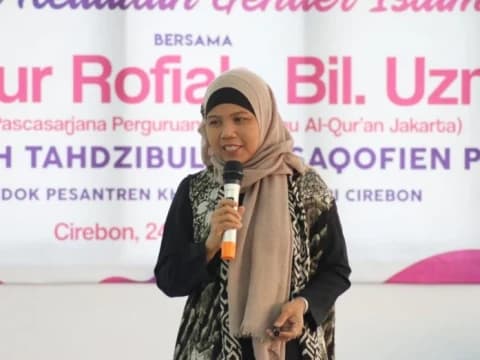 Perceraian Marak, Ini 5 Pilar Perkokoh Rumah Tangga Menurut Nyai Nur Rofiah