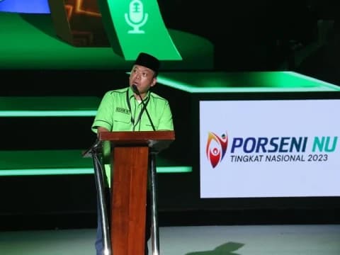 Presiden Jokowi, Ketum PBNU, dan Atlet Porseni NU Jalan Sehat Menuju 1 Abad NU Pagi Ini