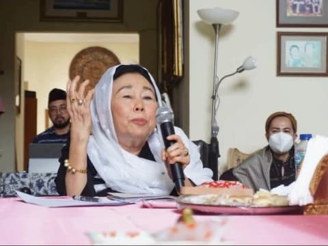 Nyai Sinta Nuriyah Libatkan Tokoh Agama Laki-Laki Atasi Kekerasan terhadap Perempuan