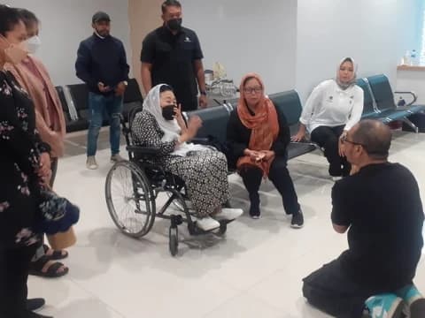 Di RS Mayapada, Nyai Sinta Nuriyah Doakan David dan Harap Keadilan Hukum Terpenuhi