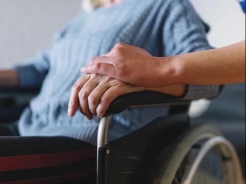 Tafsir Surat Luqman Ayat 13: Kewajiban Berbakti pada Orang Tua