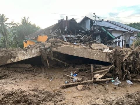 DPR Desak Pemerintah Percepat Penanganan Pascabencana Sumatra dan Tambah Dukungan Anggaran