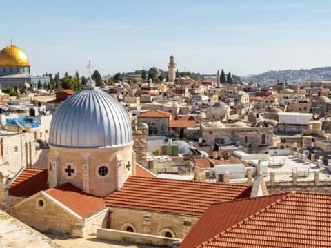 Hukum Pekerjaan yang Bersinggungan dengan Ritual Keagamaan Nonmuslim