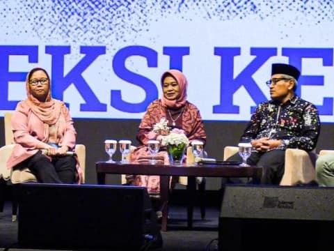 Para Tokoh Ungkap Pentingnya Merawat Pemikiran Guru-Guru Bangsa