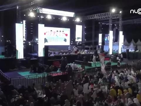 Parade Shalawat Habib Syech Tutup Rangkaian Puncak Hari Santri 2023 di Surabaya
