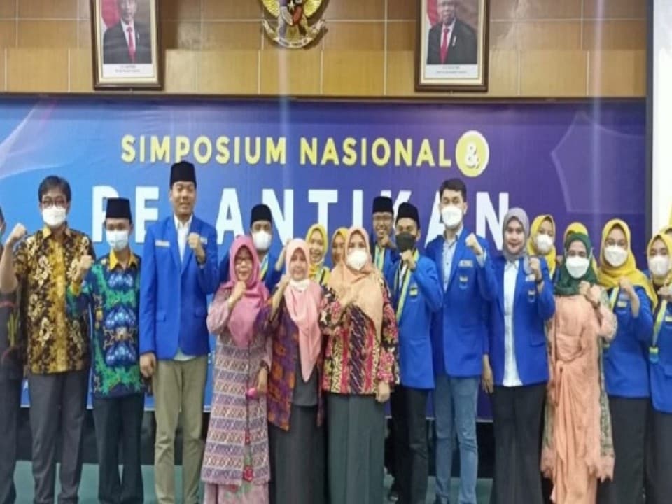 Student activists told to be more innovative and creative