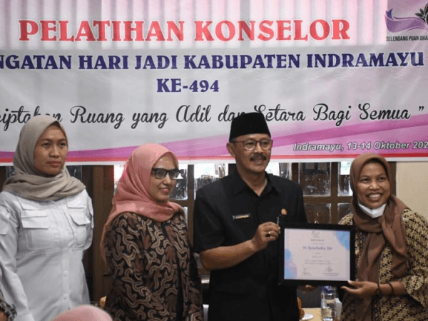 Kekerasan terhadap Perempuan Tinggi, UP3 Unusia Jakarta dan KPI Indramayu Berikan Pelatihan Konselor