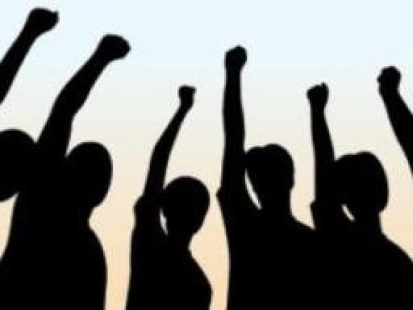 Khutbah Jumat: Menjadikan Masa Muda Lebih Bermakna