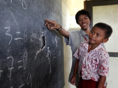 Sejumlah Guru Soroti RUU Sisdiknas: Mulai dari Peniadaan Tunjangan hingga Kesejahteraan Guru