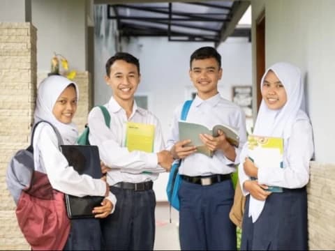 Khutbah Jumat: Kuatkan Pendidikan di Era Perubahan Zaman