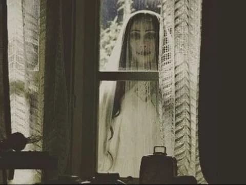Pengabdi Setan dan Hantu yang Kebarat-baratan
