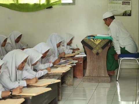 Guru Saya dan Kitabnya