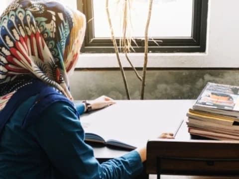 Fatimah binti Abbas: Ulama Perempuan Lintas Disiplin Ilmu Pengetahuan