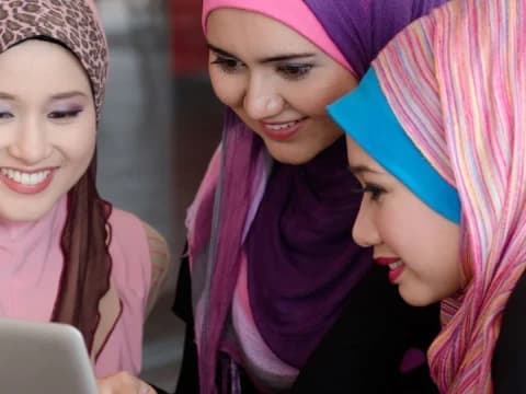 Putusan Konbes Syuriah NU 1957 tentang peran perempuan di Lembaga Legislatif (NUO)