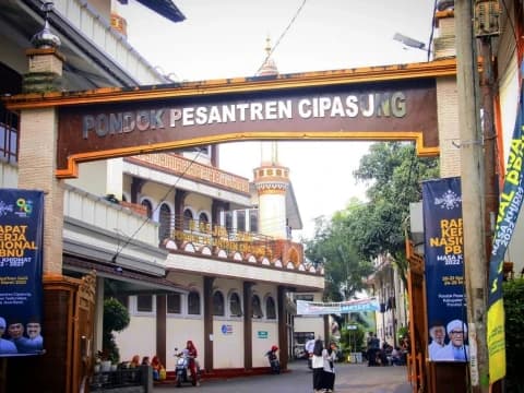 Sejarah Perkembangan Pesantren Cipasung dari Masa ke Masa