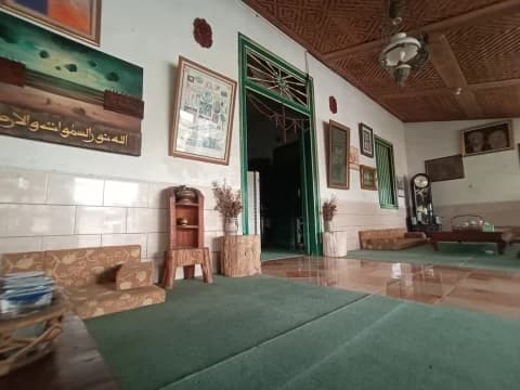 Potret Keramahan di Pondok Pesantren Kauman Lasem