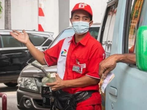 Survei Indikator: 66 Persen Warga Nilai Kenaikan Harga BBM Tingkatkan Beban Hidup