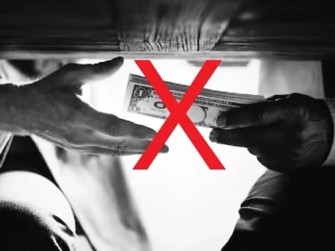 Khutbah Jumat: Sadarilah, Islam Melarang Praktik Suap