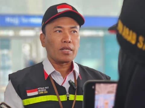 Saudi Sita 2 Karung Rokok Jamaah Haji Embarkasi Surabaya di Bandara Jeddah