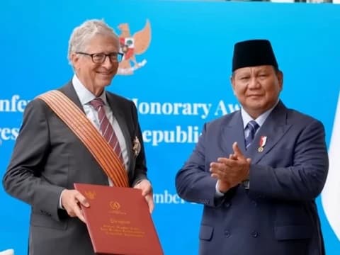 Prabowo Anugerahkan Bintang Jasa Utama kepada Bill Gates dalam Pertemuan Bahas Vaksin dan Kerja Sama Danantara
