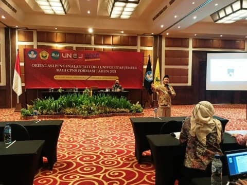 Guru Besar UIN KHAS: Moderat adalah Sikap Terbaik dalam Beragama