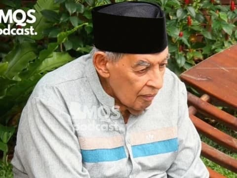 Quraish Shihab: Jaga Diri dan Keluarga dari Api Neraka