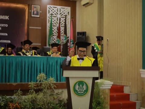 Moderasi Beragama melalui Sastra Pesantren Kukuhkan Prof Wachid Jadi Guru Besar UIN Saizu