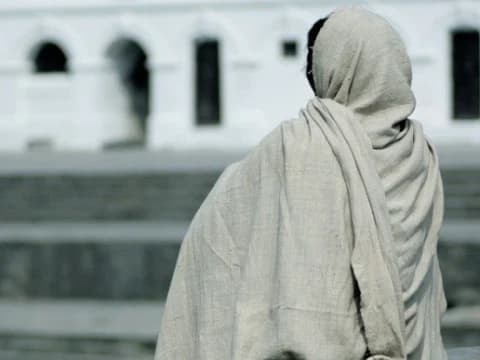 Tafsir Aplikatif Surat At-Tin dan Kisah Perceraian Isa bin Musa yang Menyesalkan