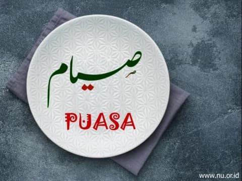 Hukum Menggabungkan Puasa Arafah dengan Qadha atau Nazar