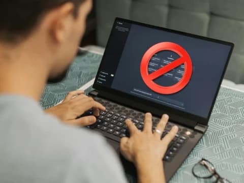 Hukum Rekayasa Foto Bugil melalui AI