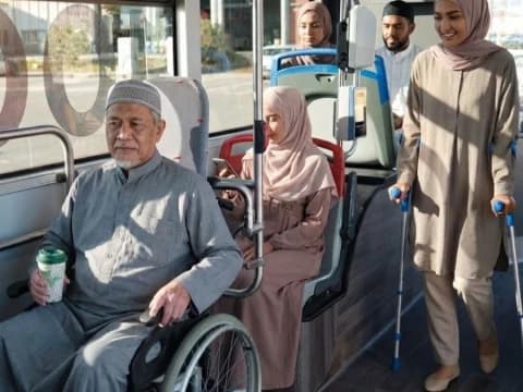 Saatnya Transportasi Umum di Indonesia Lebih Ramah Difabel