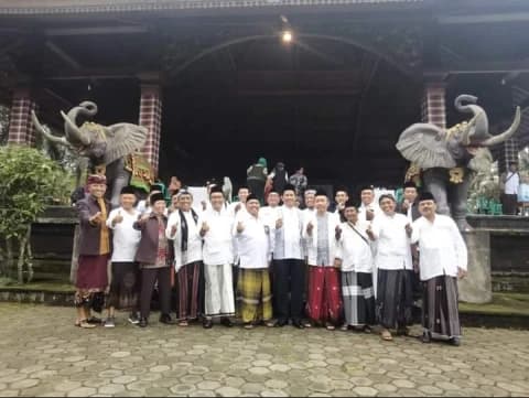 Pura Mandhara Giri Semeru Agung Lumajang, Simbol Pesona Kerukunan Masyarakat Muslim di Desa Senduro