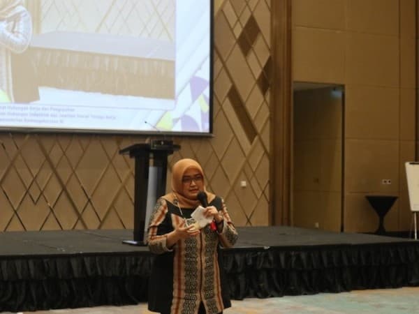 Jelang Penetapan Upah Minimum 2022, Kemnaker Buka Dialog Depenas dengan BP LKS Tripnas