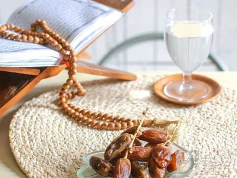 Khutbah Jumat: Segeralah Mengqadha Puasa Ramadhan Tahun Lalu