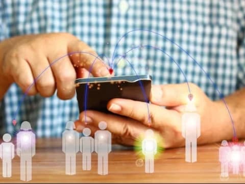 Khutbah Jumat: Jari Jemari dan Penguatan Dakwah Digital