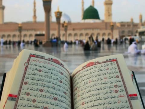 Tafsir Ar-Razi Tentang Islam Kaffah: Jalan Umat Menuju Perdamaian