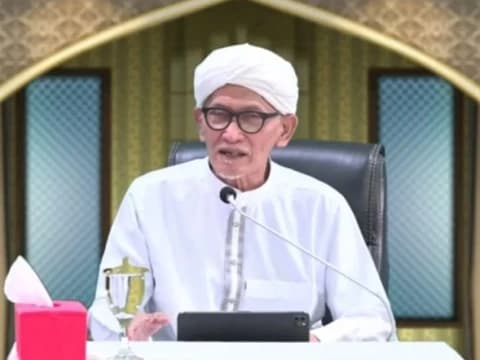 Kiai Miftach Sampaikan Cara Berterima Kasih saat Dapat Hadiah 