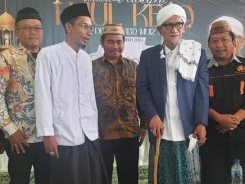 Hadiri Haul Prof Muiz, Rais 'Aam PBNU Ajak Santri Teladani Almarhum