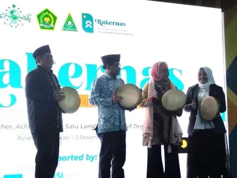 Tabuh Rebana, Ketua PBNU Buka Rakernas IPPNU 2023 di Bekasi