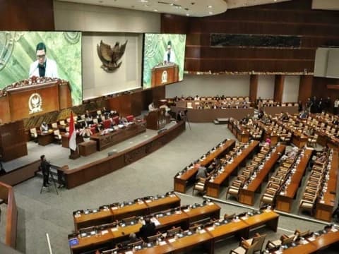 Amnesty Soroti Risiko Konflik Kepentingan Hakim MK Baru saat Uji KUHP-KUHAP