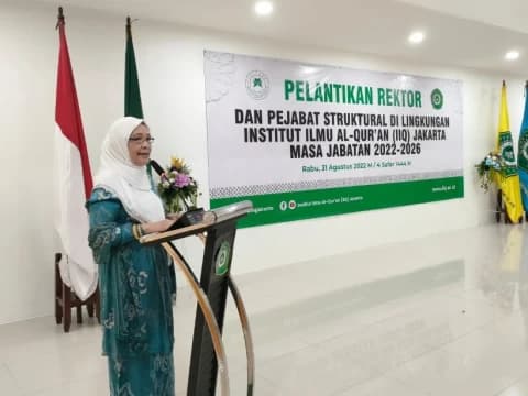 Nadjmatul Faizah Resmi Dilantik Jadi Rektor IIQ 2022-2026
