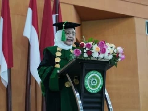 Pesan Rektor IIQ Jakarta ke Wisudawan: Miliki Kepekaan Sosial, Sebarkan Moderasi Beragama