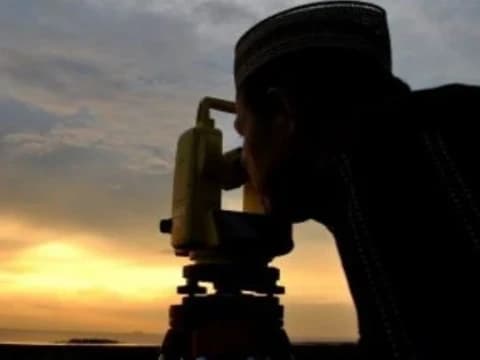 Kisah Ulama Tarim Tentukan 1 Syawal dengan Melihat Hilal dan Mimpi Rasulullah