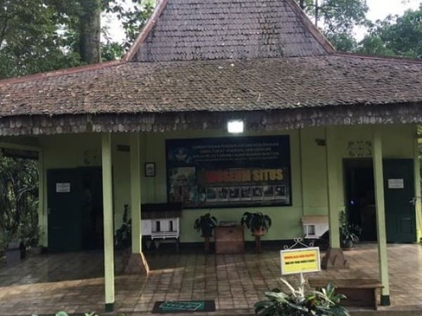 Proses Pendidikan Nilai Masyarakat Adat Kampung Pulo, Garut