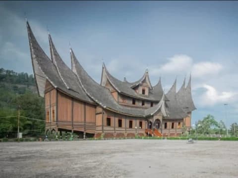 Khutbah Jumat Bahasa Minang: Istiqamah dalam Baibadah 