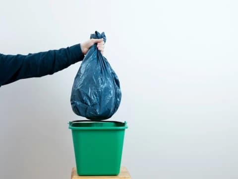 Kultum Ramadhan: Puasa dan Menahan Diri dari Penggunaan Sampah Plastik