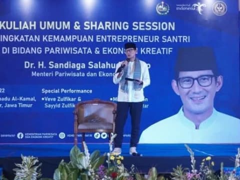 Wujudkan Ekosistem Digital Industri Kreatif, Sandiaga Dorong Santri jadi 'New Content Creator'