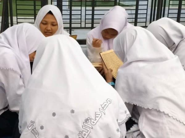 Gus Miftah: Untuk Jadi Pemimpin, Santri Harus Punya Modal dan Model