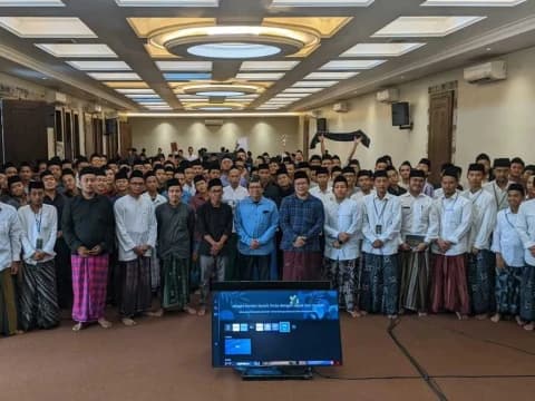 Pesantren dan Dunia Kreatif: Ratusan Santri Lirboyo Berlatih Jurnalistik 