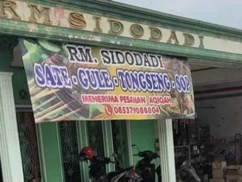 Apakah Usaha Sate Terdampak Melimpahnya Daging Kurban?